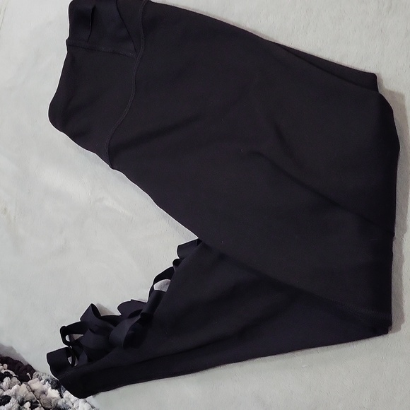 Victoria's Secret Sport Leggings - Picture 4 of 9